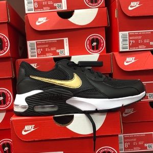 (DEPOP) women’s black, white and gold airmax excee
